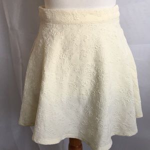 Beige/cream skirt